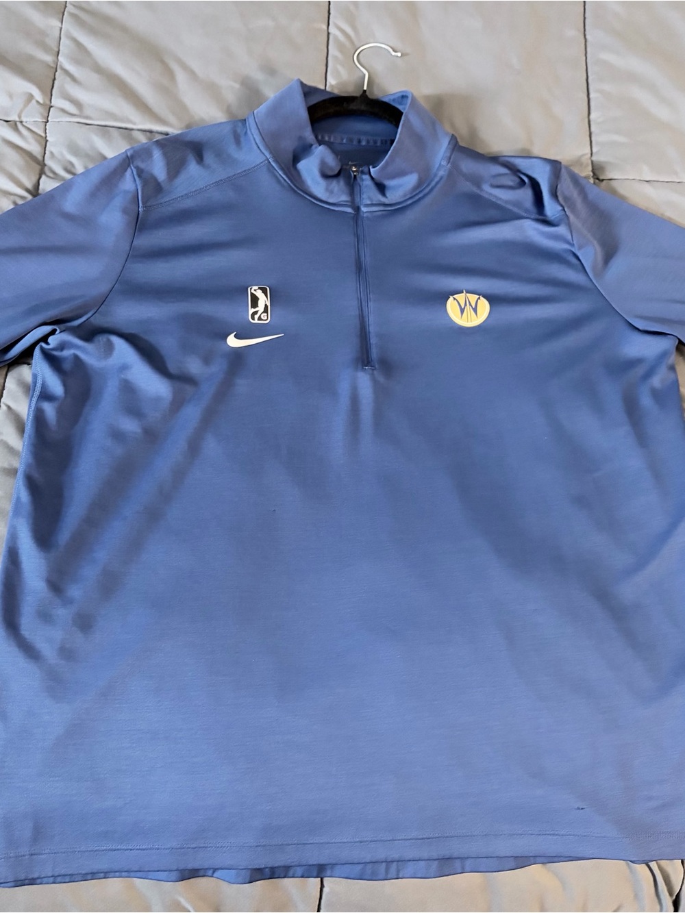Nike Men’s Light Blue Half-Zip Performance Pullover